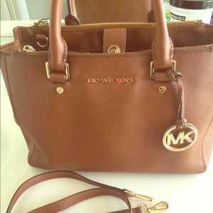 Michael Kors tote